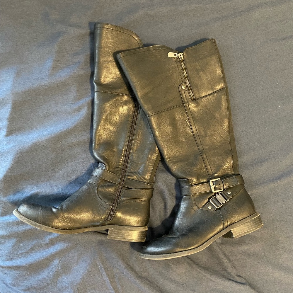Black knee high boots